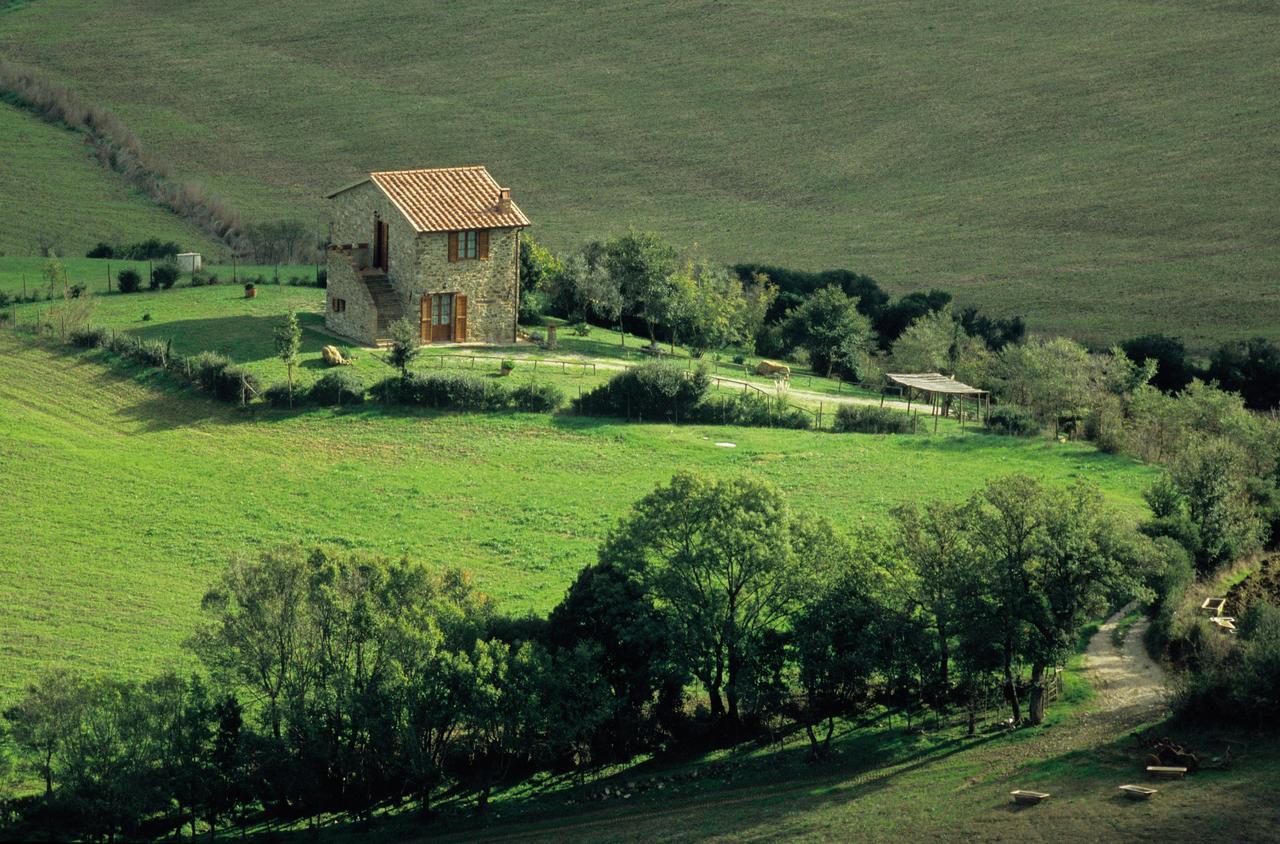 Apartamento Agriturismo Le Calle Cinigiano Exterior foto